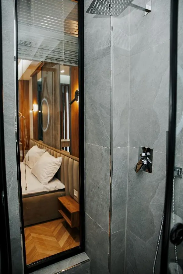 שקודר Centropolis Apartments